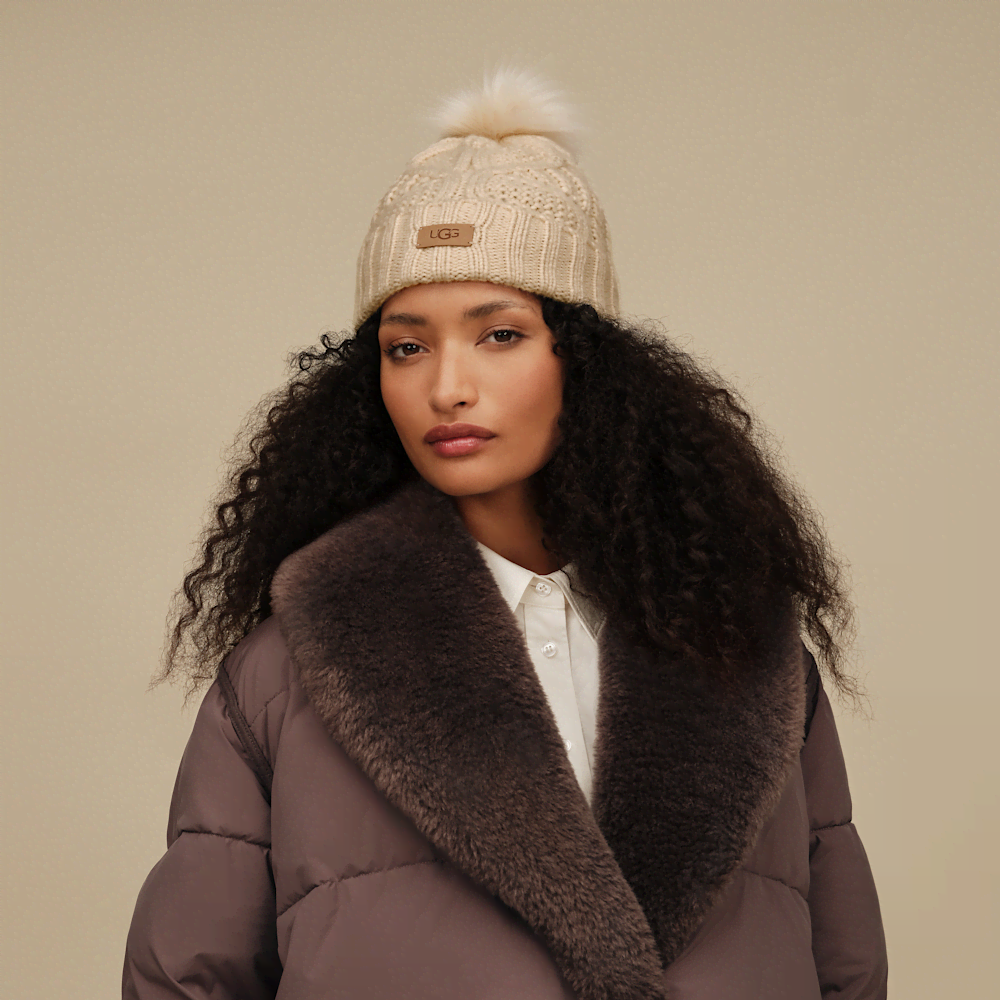 Women's Cable Knit Pom Beanie - Blue