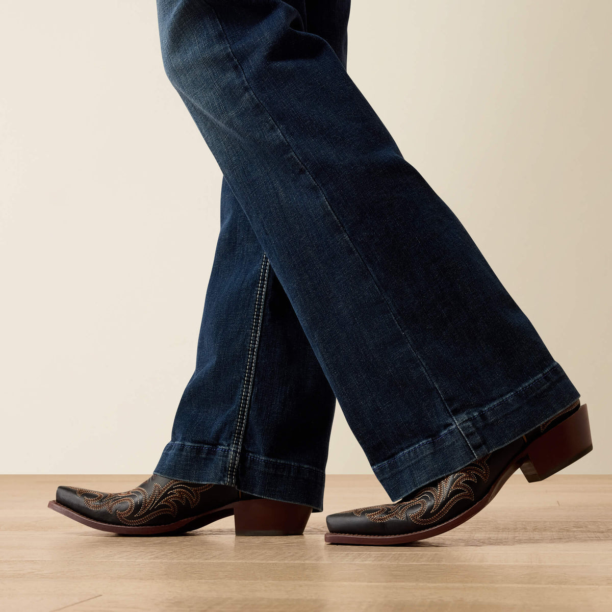 Women's Mid-Rise Stretch Trouser Jeans - Blue